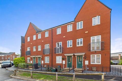 undefined, Longhorn Avenue, Gloucester