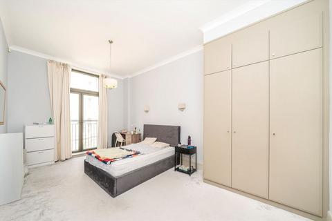 2 bedroom flat to rent, Forum Magnum Square, London SE1