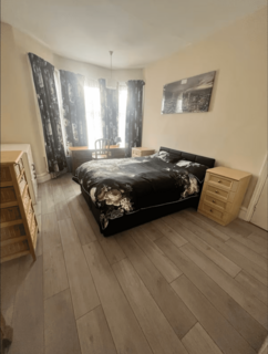 2 bedroom terraced house to rent, Muirkirk Road, London, SE6