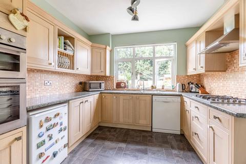 6 Montrose Avenue, Datchet, Slough, SL3 9NJ