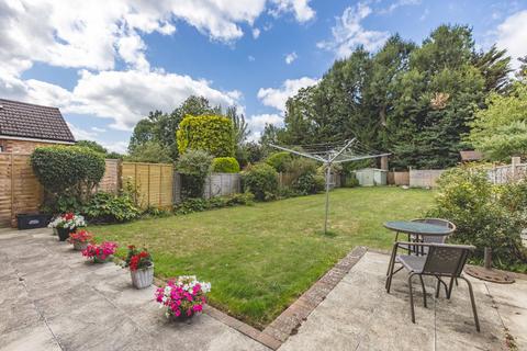 6 Montrose Avenue, Datchet, Slough, SL3 9NJ