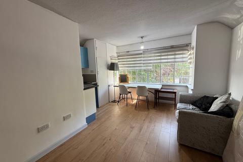 undefined, Forty Avenue, Wembley, HA9