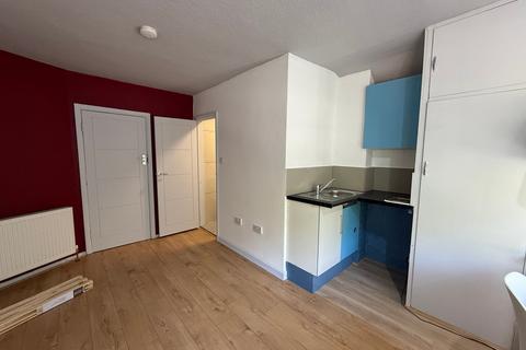 undefined, Forty Avenue, Wembley, HA9
