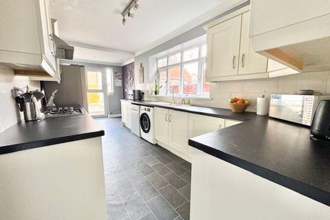 34 Marshall Avenue, Grimsby, DN34 4AH
