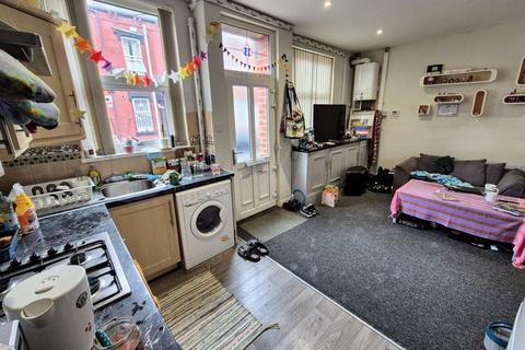 13 Elizabeth Street, Leeds, LS6 1JF