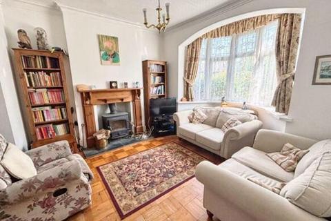 4 bedroom semi-detached house for sale, Bridgend Road, Porthcawl, CF36