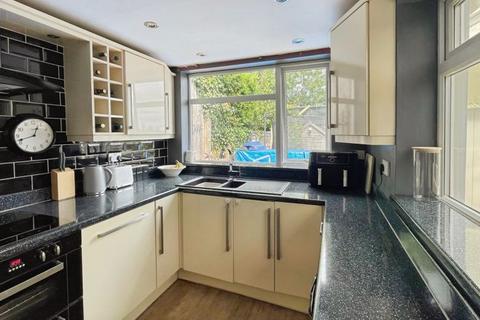 3 bedroom semi-detached house for sale, Charlesdale Drive, Aldridge, Walsall, WS9 0HN