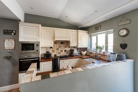 2 bedroom terraced house for sale, Palmeira Road, Bexleyheath, DA7