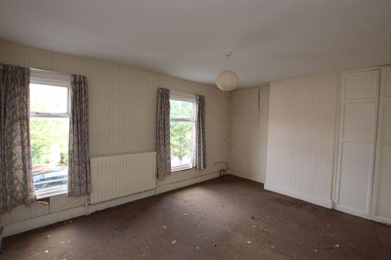 Principal bedroom