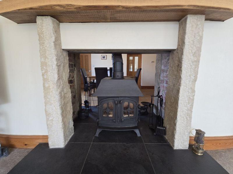 Feature Log Burner