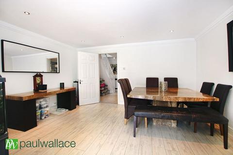 55 Brampton Close, Cheshunt, Waltham Cross, EN7 6HZ