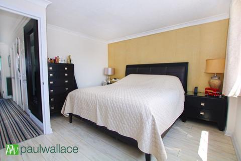 55 Brampton Close, Cheshunt, Waltham Cross, EN7 6HZ