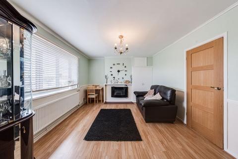 undefined, Great Cambridge Road, London N9