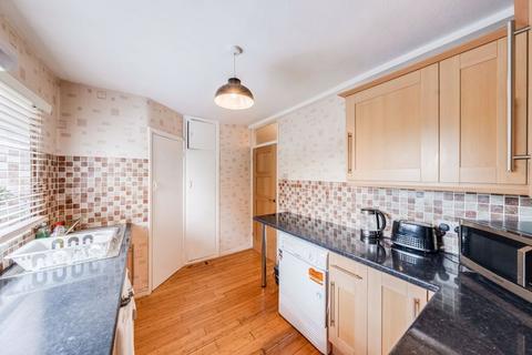 undefined, Great Cambridge Road, London N9