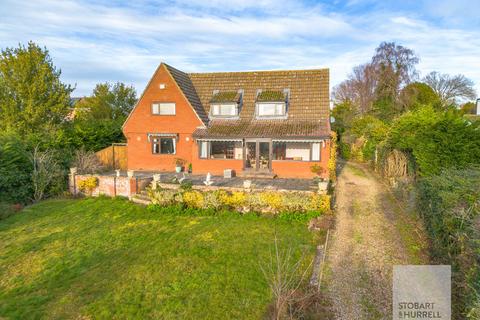4 bedroom detached house for sale, Ropes Hill, Norwich NR12