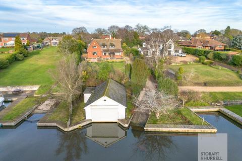 4 bedroom detached house for sale, Ropes Hill, Norwich NR12