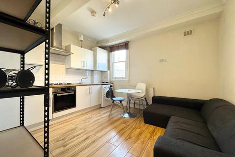 3 bedroom apartment to rent, 9 Peckham High Street, London SE15