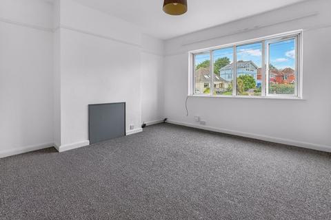 2 bedroom apartment to rent, Park Road, Cowes PO31