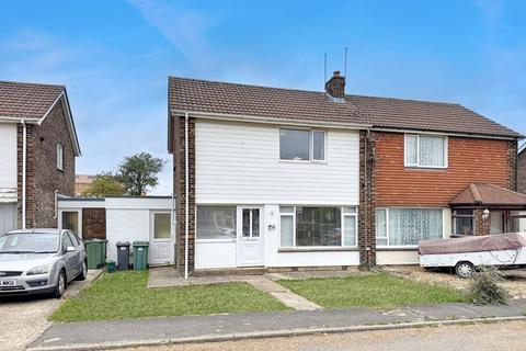 undefined, Prior Crescent, Newport PO30