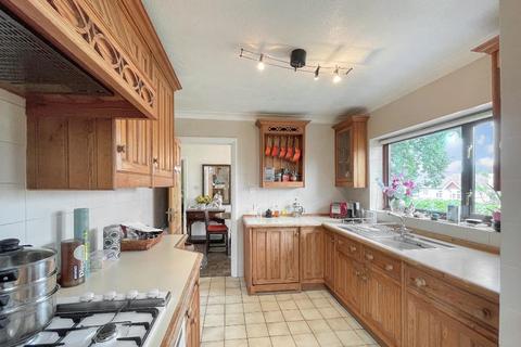 undefined, Oakley Road, Warlingham, Surrey, CR6 9BF