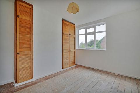 undefined, New Road, Dronfield S18