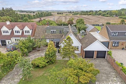 5 bedroom detached house for sale, Victoria Road, Bulphan, RM14