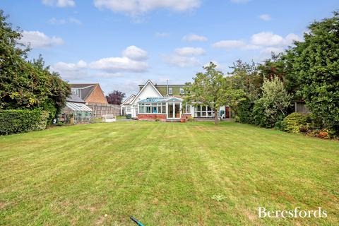 Twin Roofs Victoria Road, Bulphan, Upminster, RM14 3SD