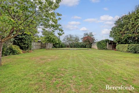 Twin Roofs Victoria Road, Bulphan, Upminster, RM14 3SD