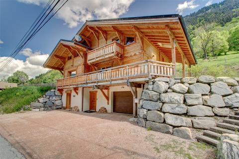 5 bedroom house, 5 Bedroom Detached Chalet In Serene Vallee, Morzine