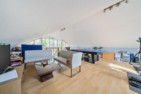 undefined, Kennford, Exeter