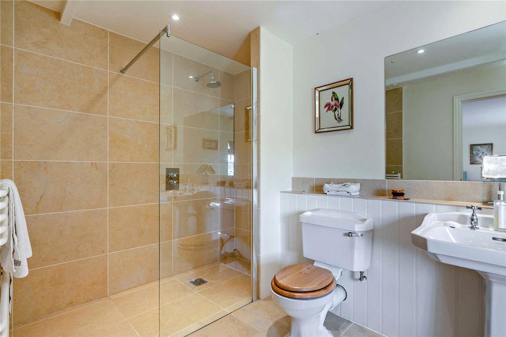 En-Suite To Main