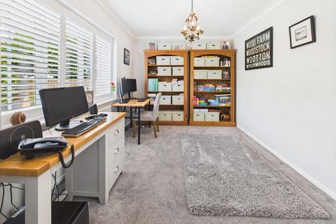4 bedroom detached house for sale, Shipton-under-Wychwood, Chipping Norton OX7