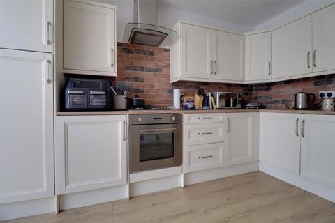 3 Barton Avenue, Braunton, EX33 2BA