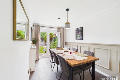 3 bedroom semi-detached house for sale, Hutsons Close, Berkshire RG40