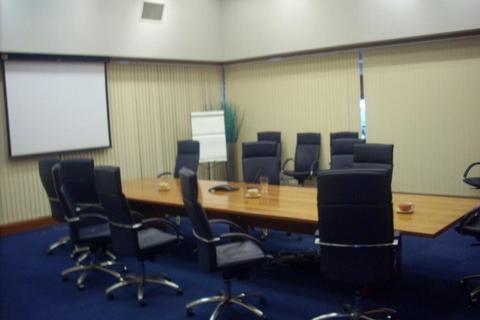 Office to rent, Molly Millars Ln Wokingham RG41 2PY
