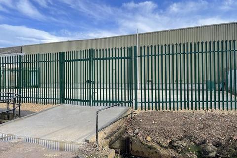 Warehouse to rent, Old Portsmouth Rd Guildford GU3 1LZ