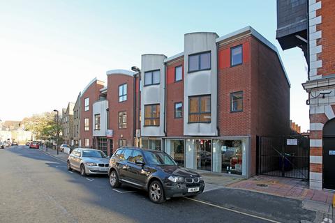 Retail property (high street) to rent, 187-189 Stonhouse St London SW4 6BB