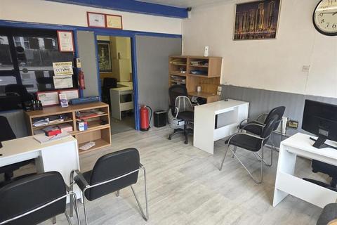 Retail property (high street) to rent, 44 Hoe St London E17 4PH