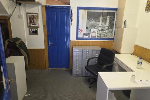 Retail property (high street) to rent, 44 Hoe St London E17 4PH