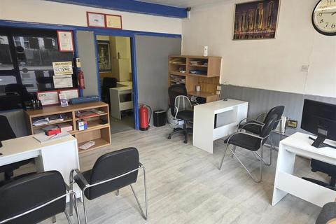 Retail property (high street) to rent, 44 Hoe St London E17 4PH