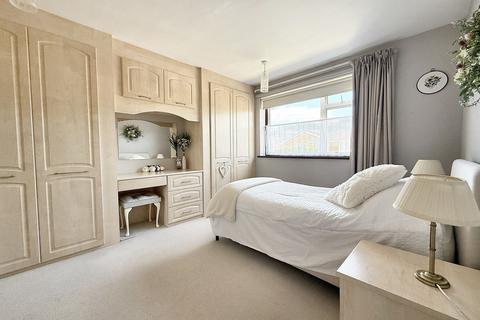 4 bedroom semi-detached house for sale, St. Marys Road, Sileby, LE12