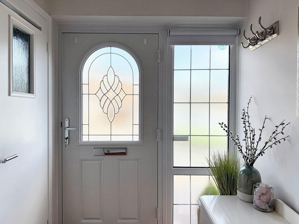 Entrance Porch / Hallway