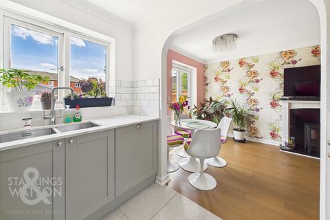 4 bedroom semi-detached house for sale, Salvin Court, Earlham Green Lane, Norwich