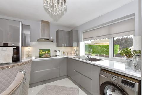 2 bedroom semi-detached bungalow for sale, Park Way, Maidstone ME17