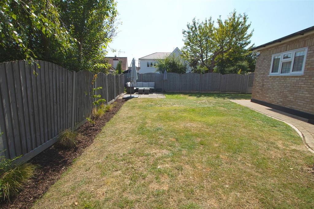 GARDEN1.jpg
