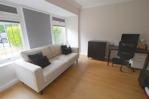 4 bedroom semi-detached house for sale, Graham Close, Billericay CM12