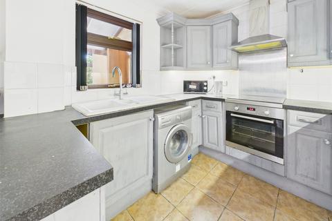 4 bedroom end of terrace house to rent, Rosewarn Close, Bath, Bath And North East Somerset, BA2
