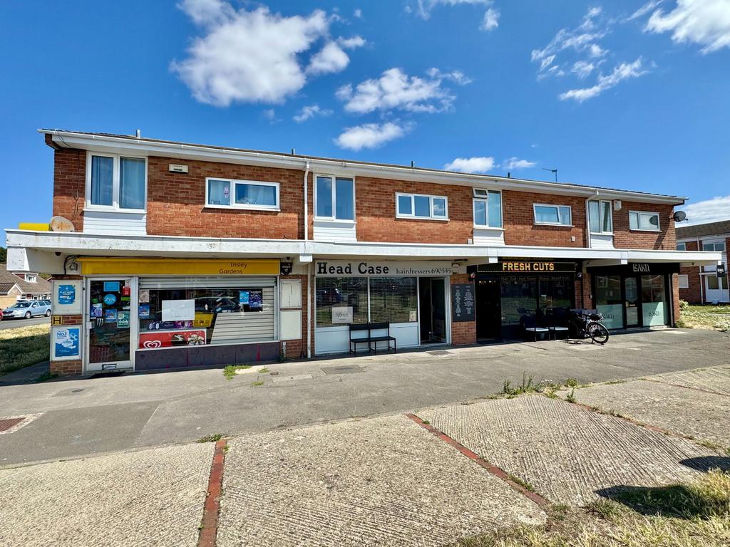 Insley Gardens Gloucester GL3 2 Bed Maisonette For Sale 140 000 insley-gardens-gloucester-gl3-2-bed-maisonette-for-sale-140-000