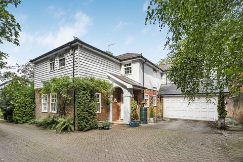 undefined, Halls Close, Welwyn, AL6