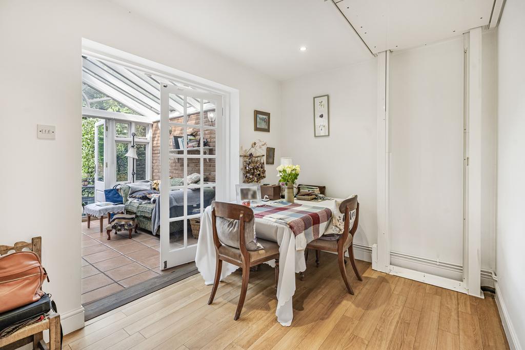 Breakfast Room